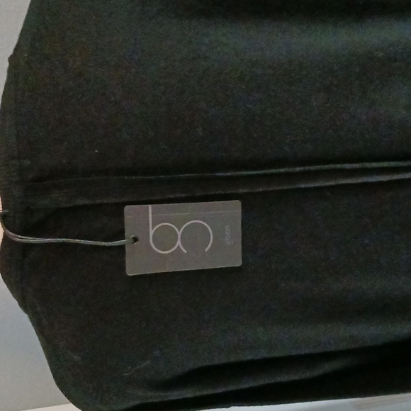 NWT - Gibson  Black Women's Sweater - Size M - Picture 5 of 7